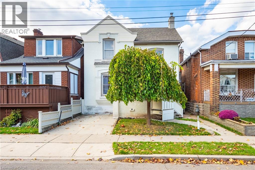 45 E Bend Ave N, Hamilton, ON L8L 7E1