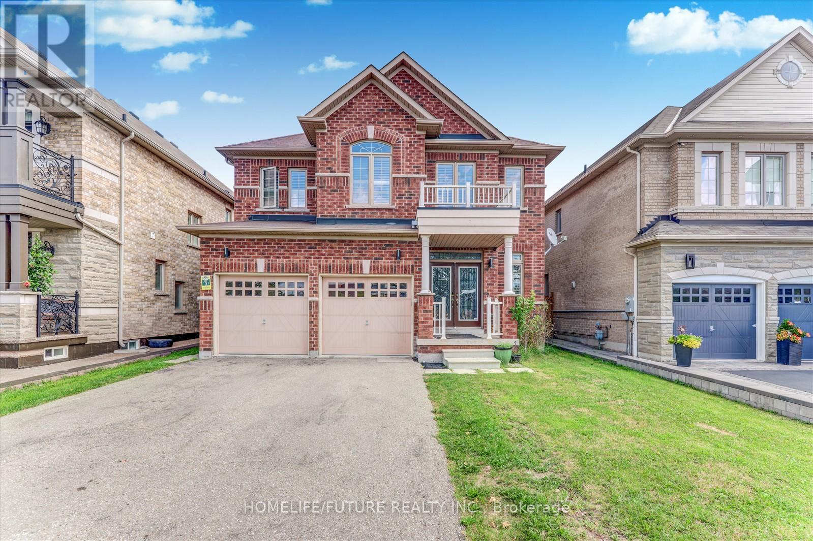 197 Thorndale Rd, Brampton, ON L6P 3J2