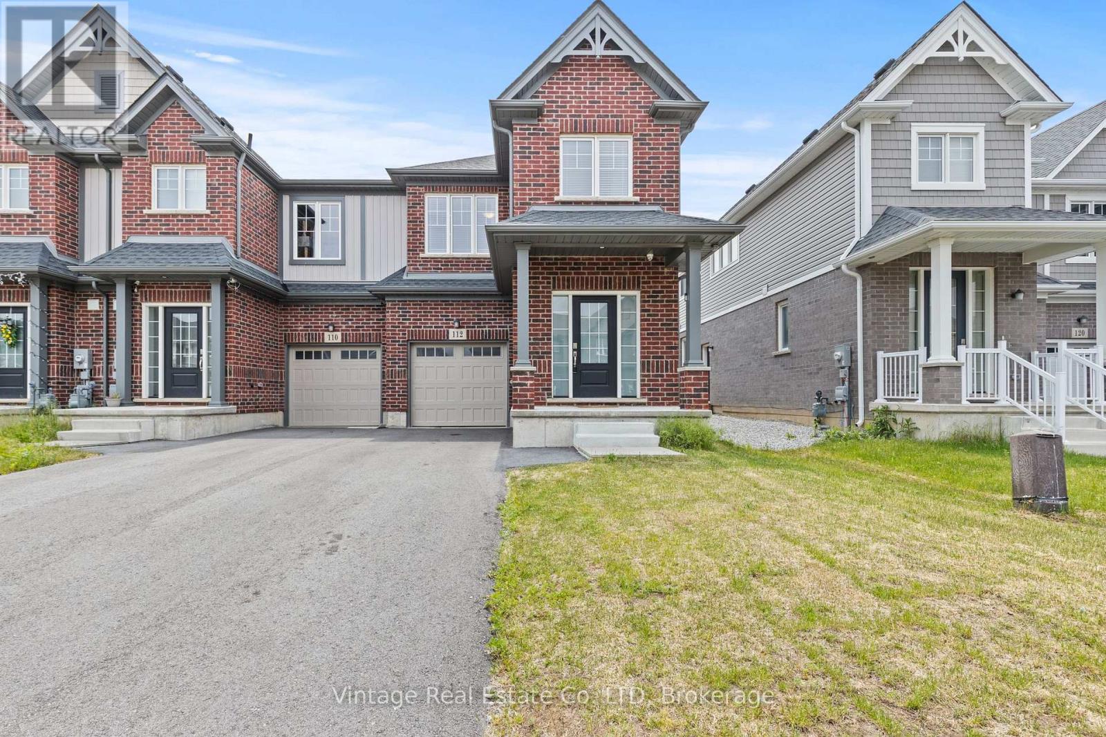 112 Bur Oak Dr, Thorold Confederation Heights, ON L2V 0L8