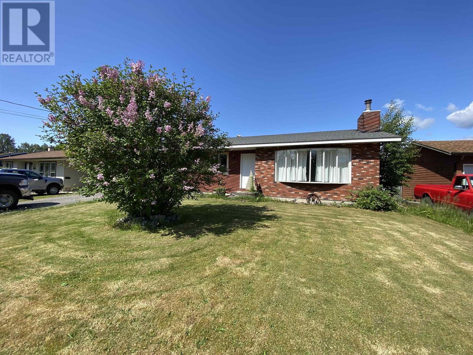 2221 Evergreen St, Terrace, BC V8G 4S6