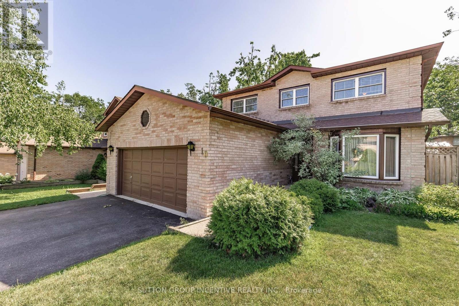 10 Keats Dr, Barrie Letitia Heights, ON L4N 6C7