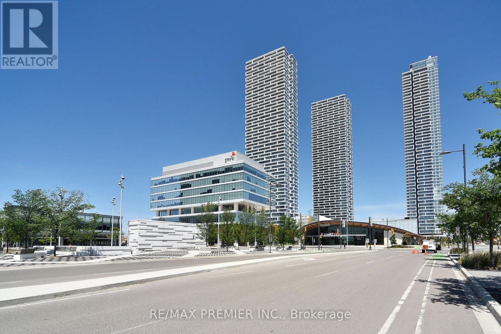 1703 1000 Portage Pkwy, Vaughan Vaughan Corporate Centre, ON L4K 0C7