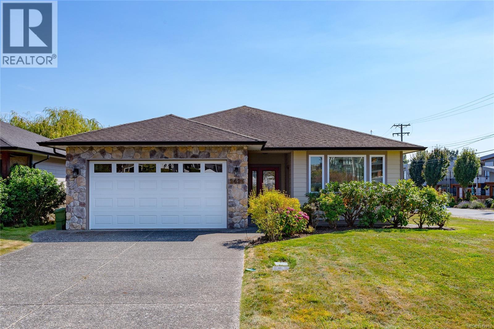 2435 Orchard Ave, Sidney, BC V8L 1V3