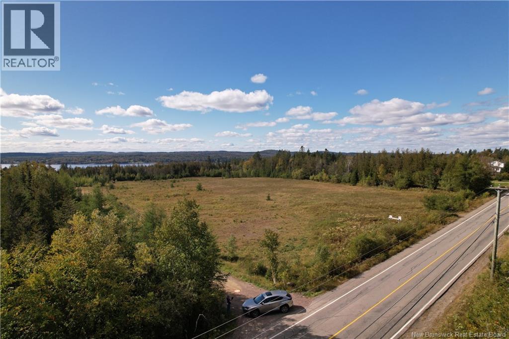 Bayview Drive, Saint Andrews, NB E5B 2N2