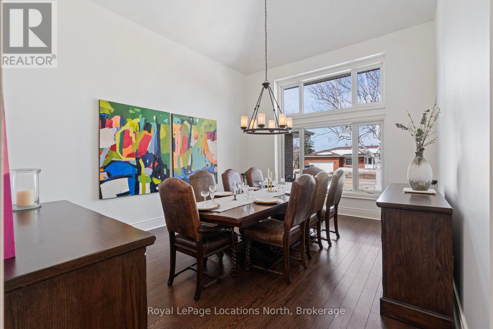 60 Lockhart Rd, Collingwood, ON L9Y 2L3