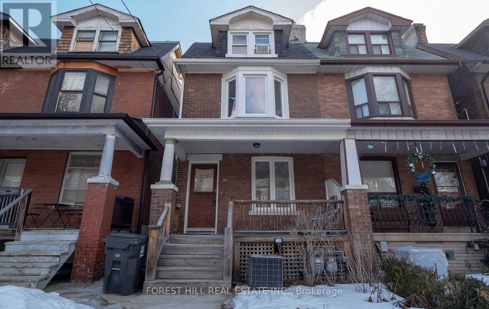 775 Markham St, Toronto, ON M6G 2M4