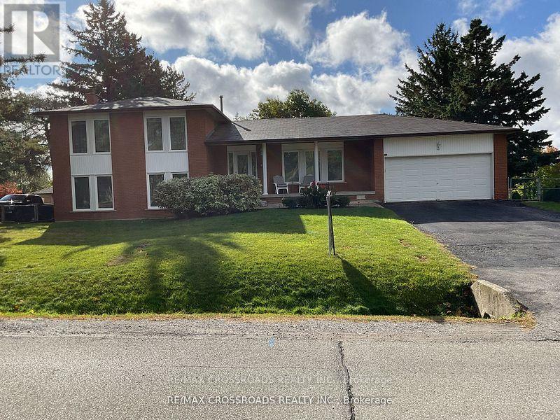 35 Blackforest Dr, Richmond Hill, ON L4E 2N8
