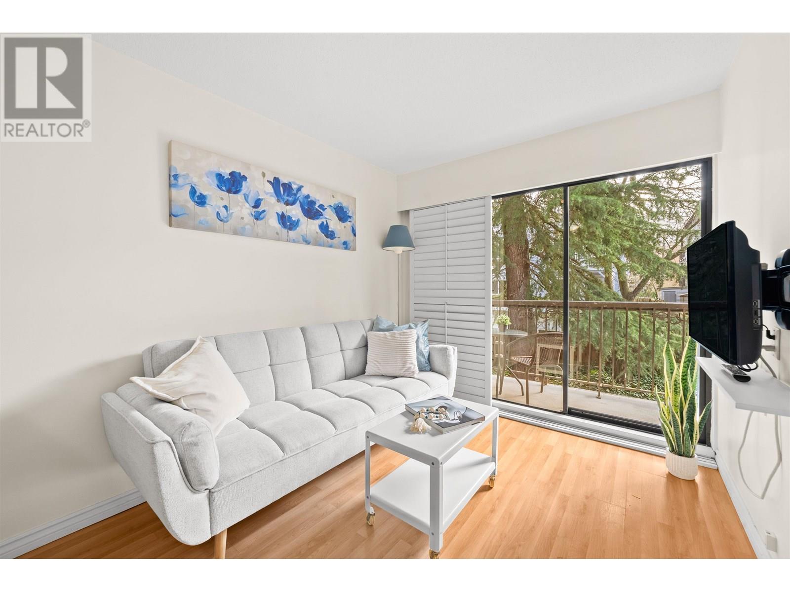 2330 Maple Street Unit 208, Vancouver, BC V6J 3T6