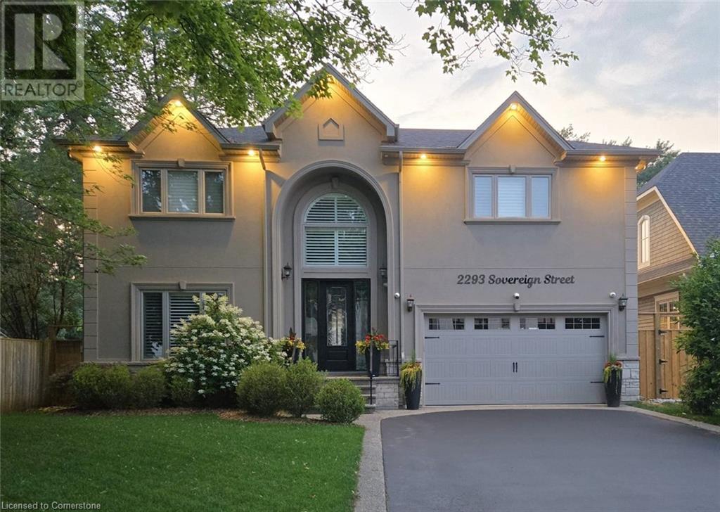 2293 Sovereign St, Oakville, ON L6L 1L5