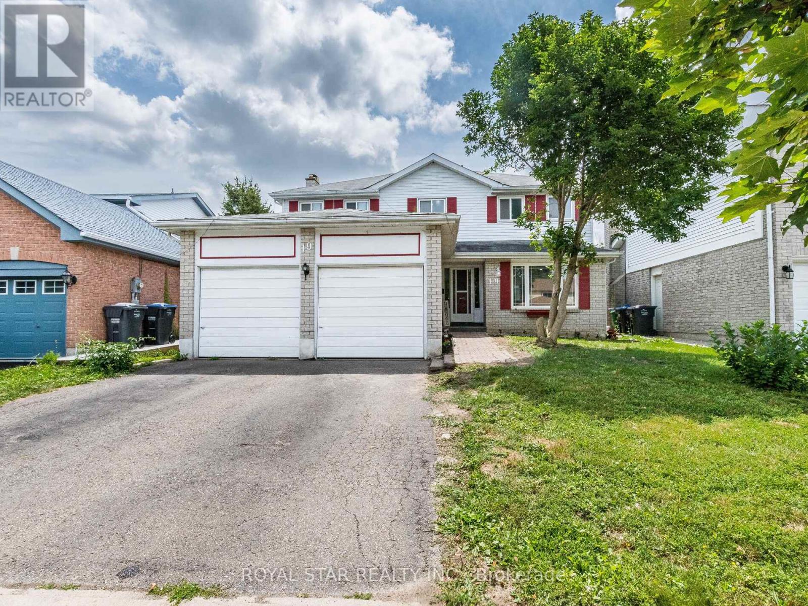 19 Markham St, Brampton, ON L6S 3P2