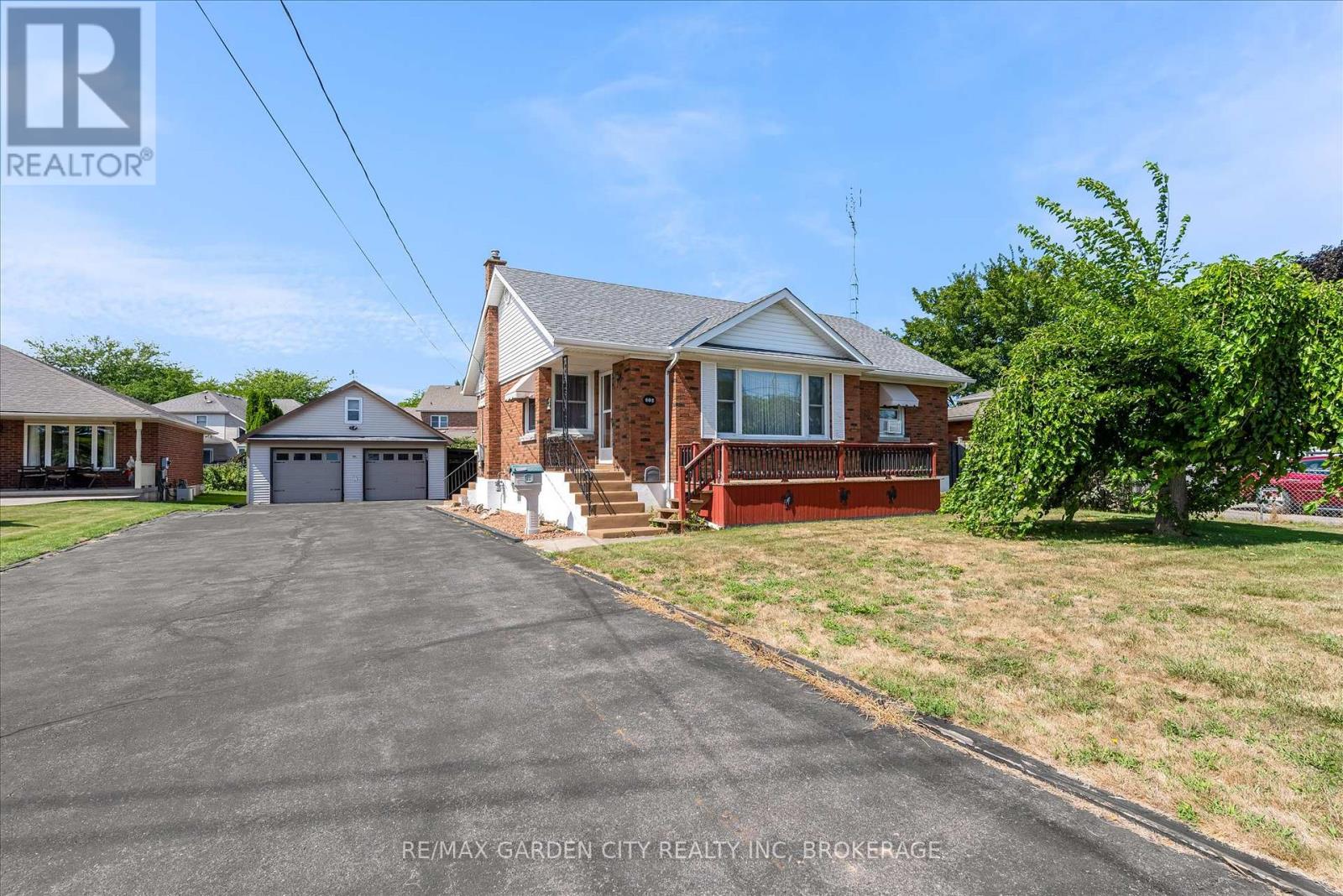 605 Bunting Rd, St. Catharines, ON L2M 2Z9