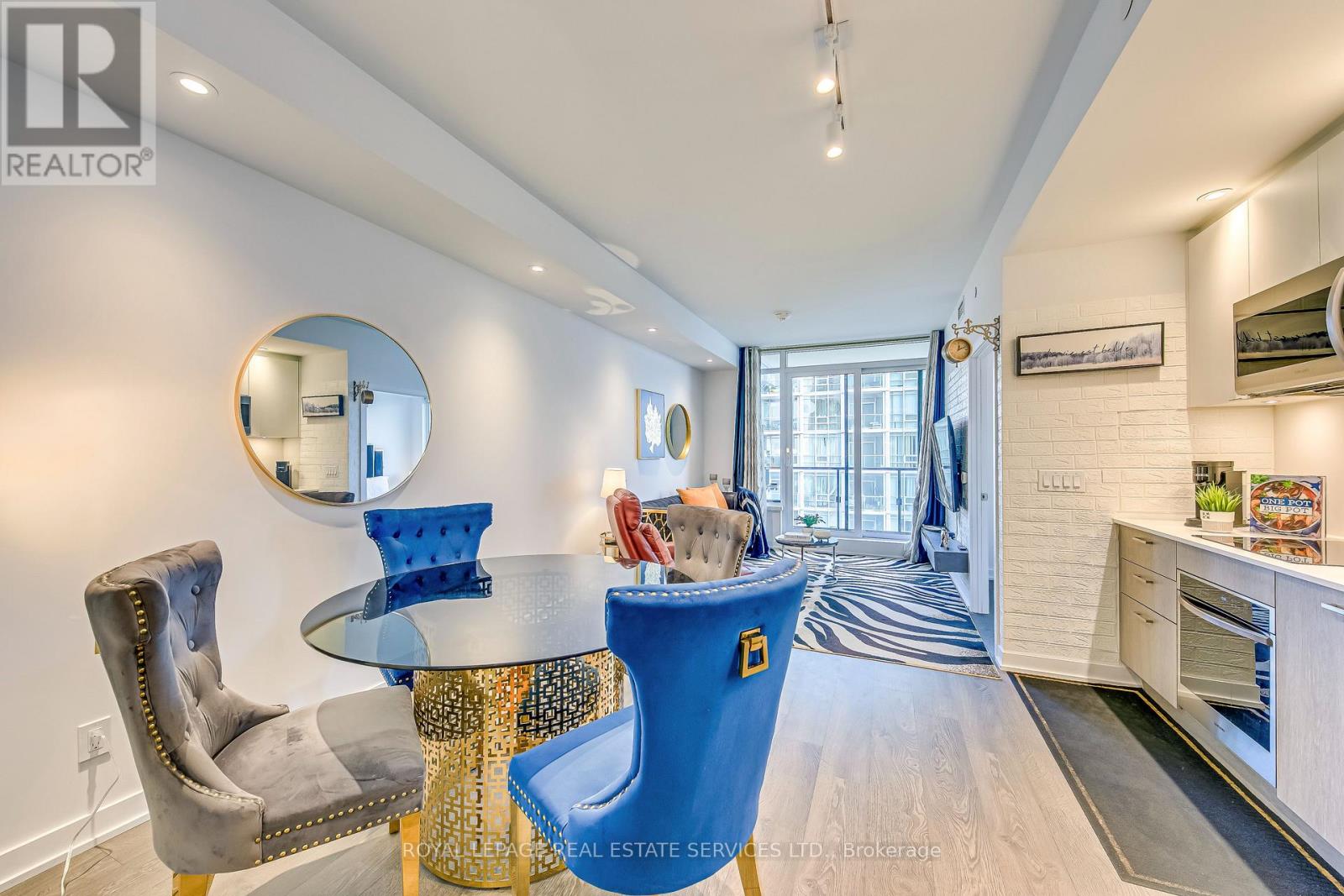 1805 1926 Lake Shore Blvd W, Toronto, ON M6S 1A1