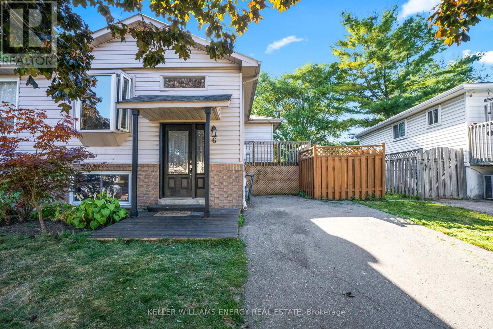 6 Fairbairn Ct, Clarington Bowmanville, ON L1C 4K9