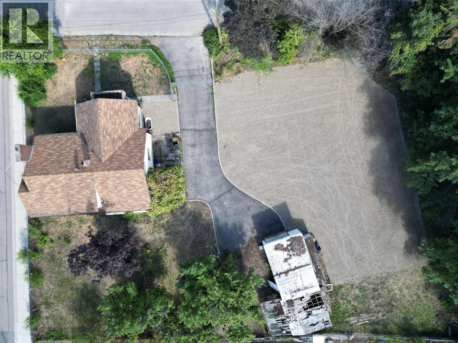 34 Street Unit 2310 #a, Vernon, BC V1T 5Z8