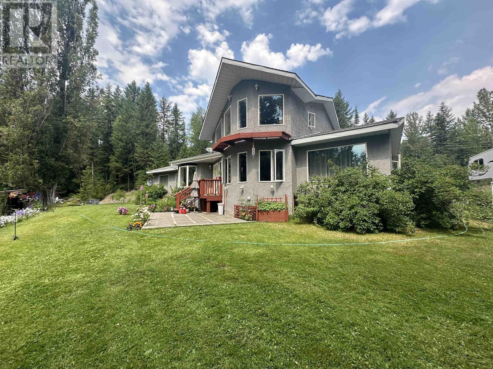 6325 Rosette Lake Rd, Likely, BC V0L 1N0
