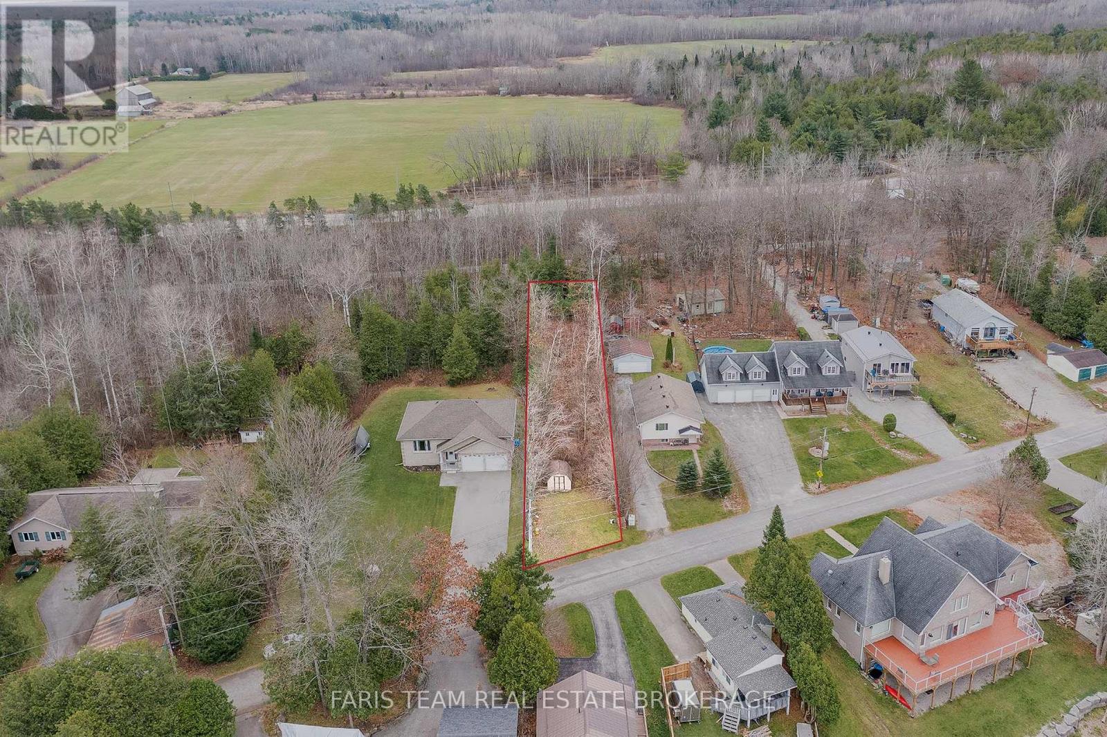 121 Mitchells Beach Rd, Tay, ON L0K 2A0