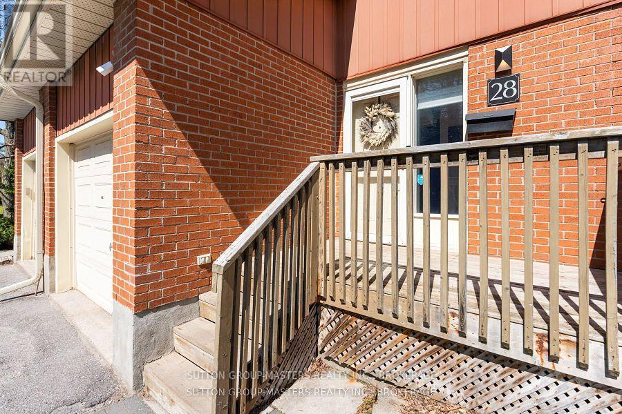 28 19 Macpherson Ave W, Kingston, ON K7M 6W4