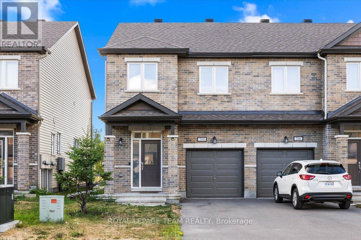 288 Livery St, Ottawa, ON K2S 1E7