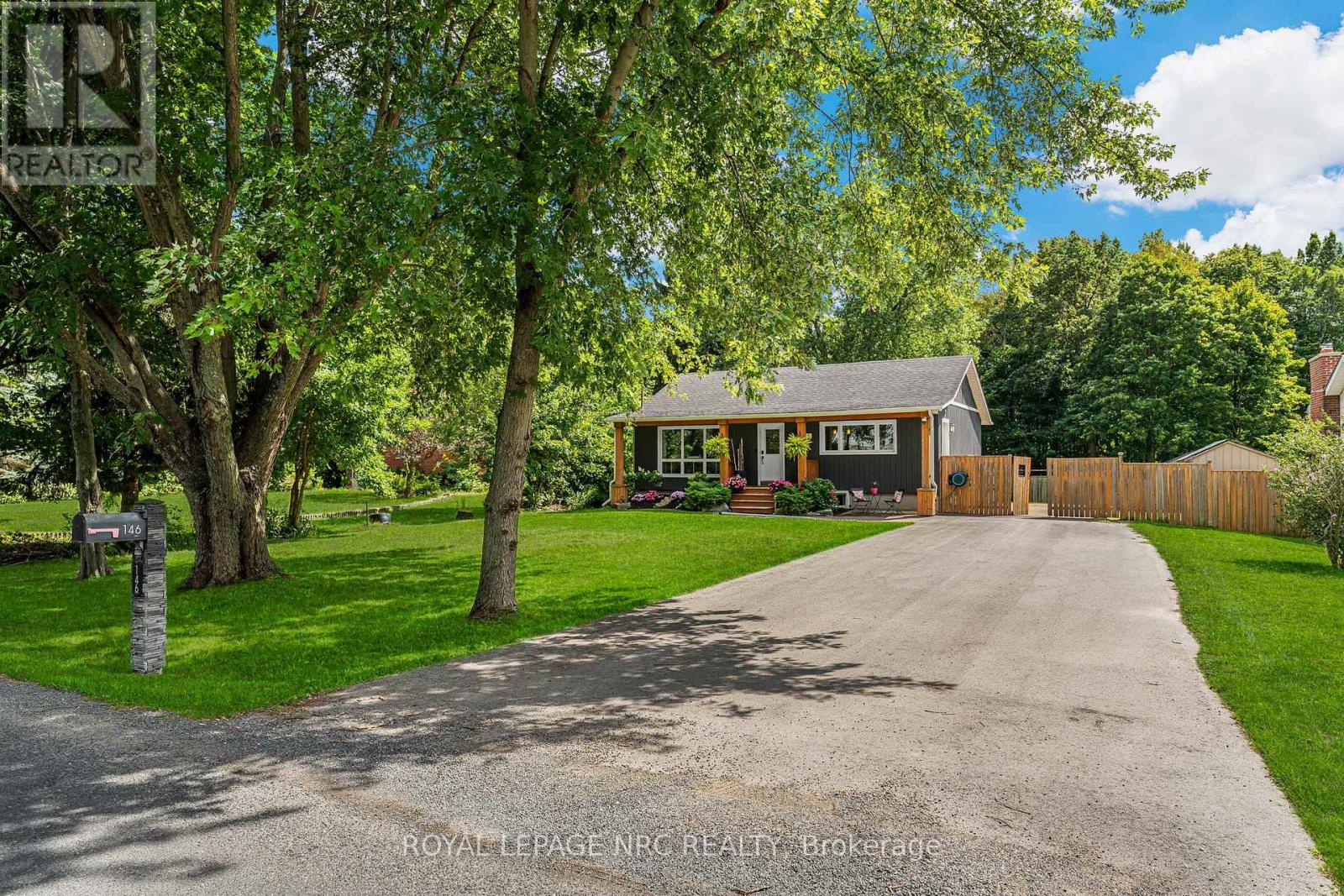 146 Merritt Rd, Pelham, ON L3B 5N5