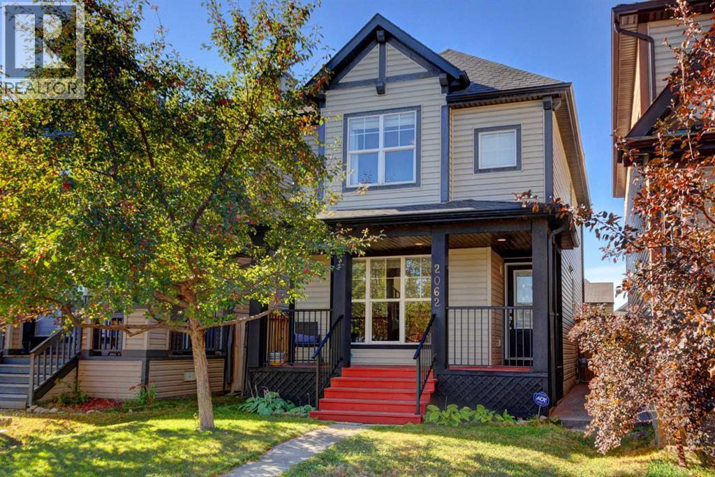2062 New Brighton Gdns SE, Calgary, AB T2A 0B6