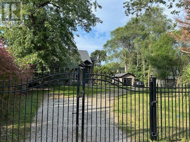 153 Blair Ln, Hamilton, ON L9G 1B8