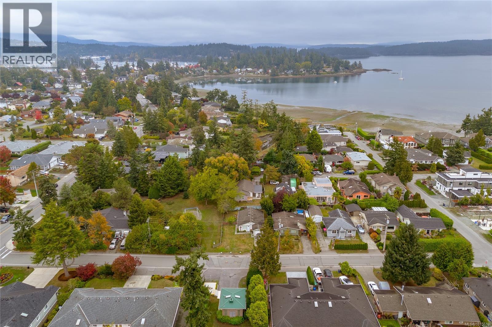 2365 Lovell Ave, Sidney, BC V8L 2J5