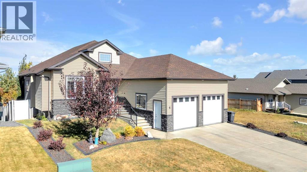 4 Leonard Close, Sylvan Lake, AB T4S 0E7