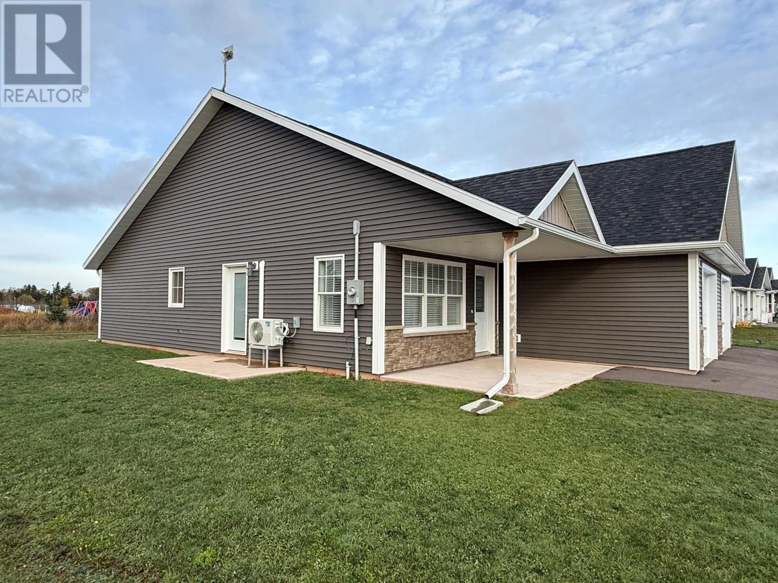 13 Brookins Dr #b, Kensington, PE C0B 1M0