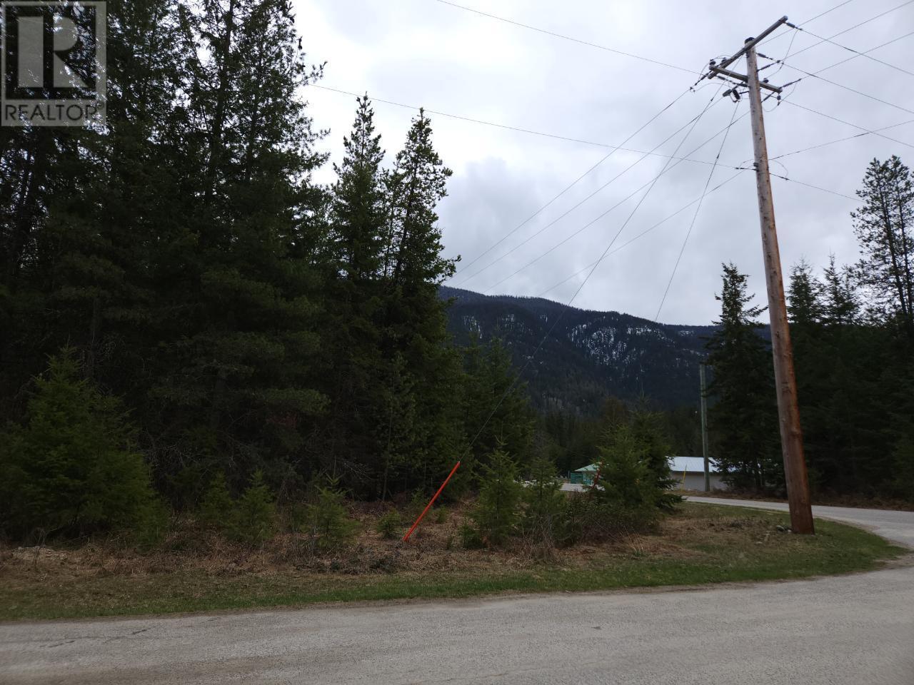 810 Hume Street, Slocan, BC V0G 2C0