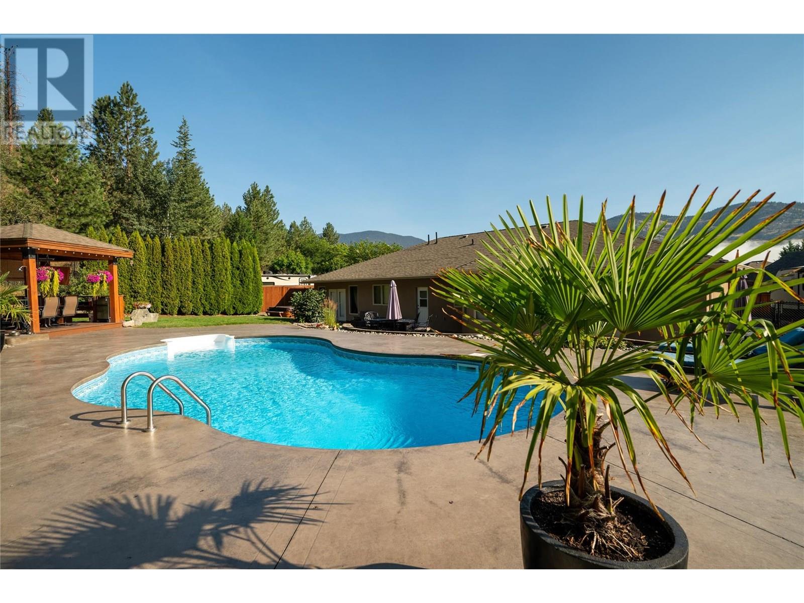 585 Coyote Dr, Kamloops, BC V2C 6T9