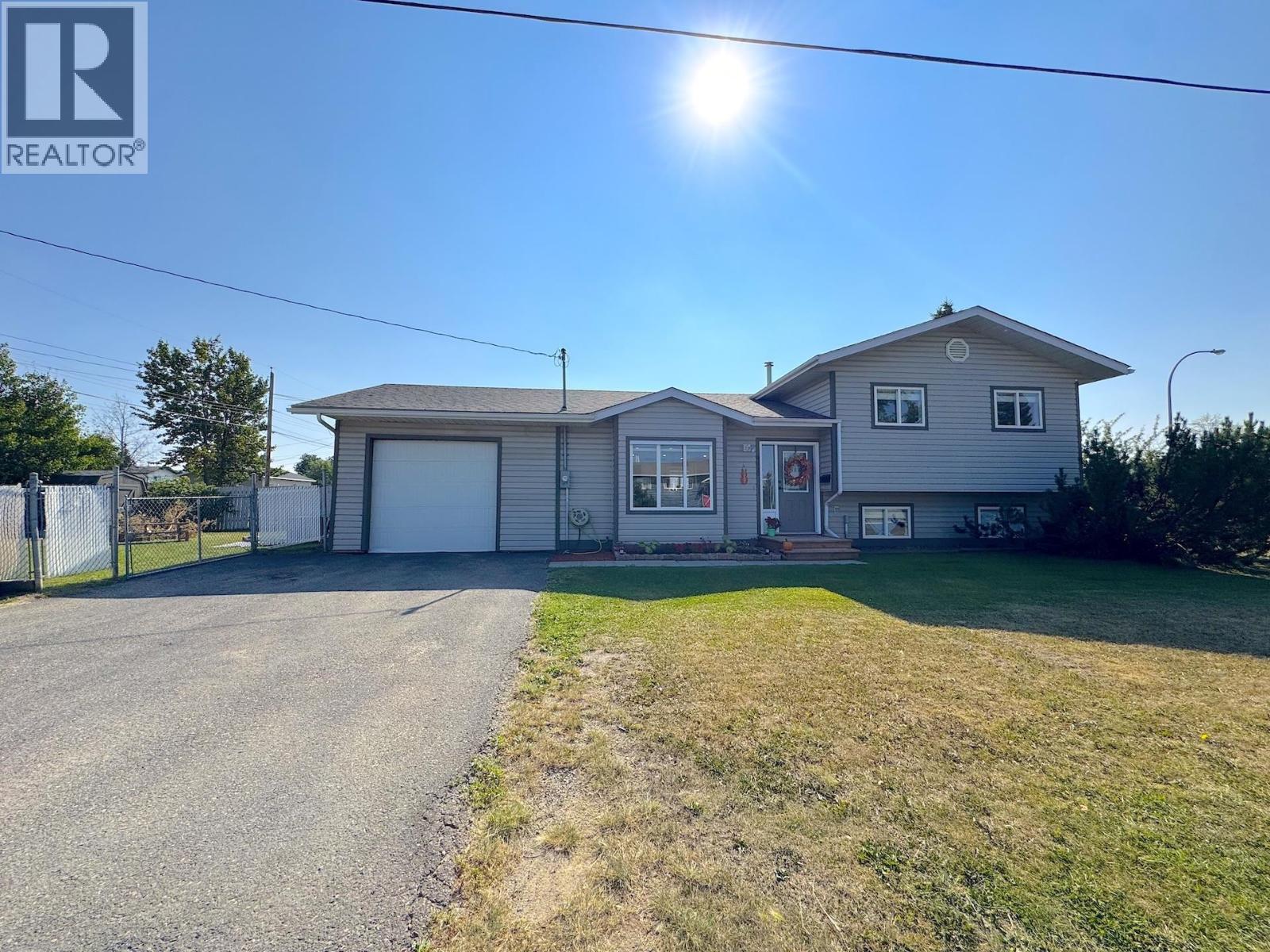 87 Avenue Unit 8815, Fort St. John, BC V1J 6C3