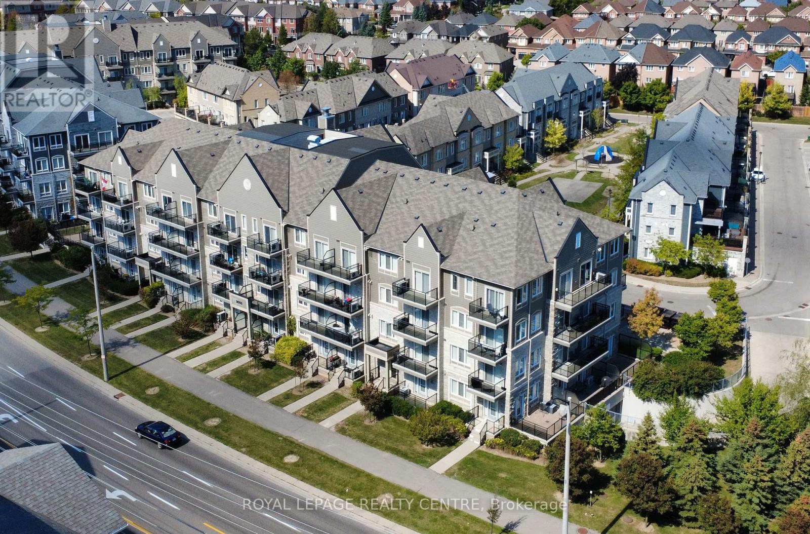 113 3055 Thomas St, Mississauga, ON L5M 6W9
