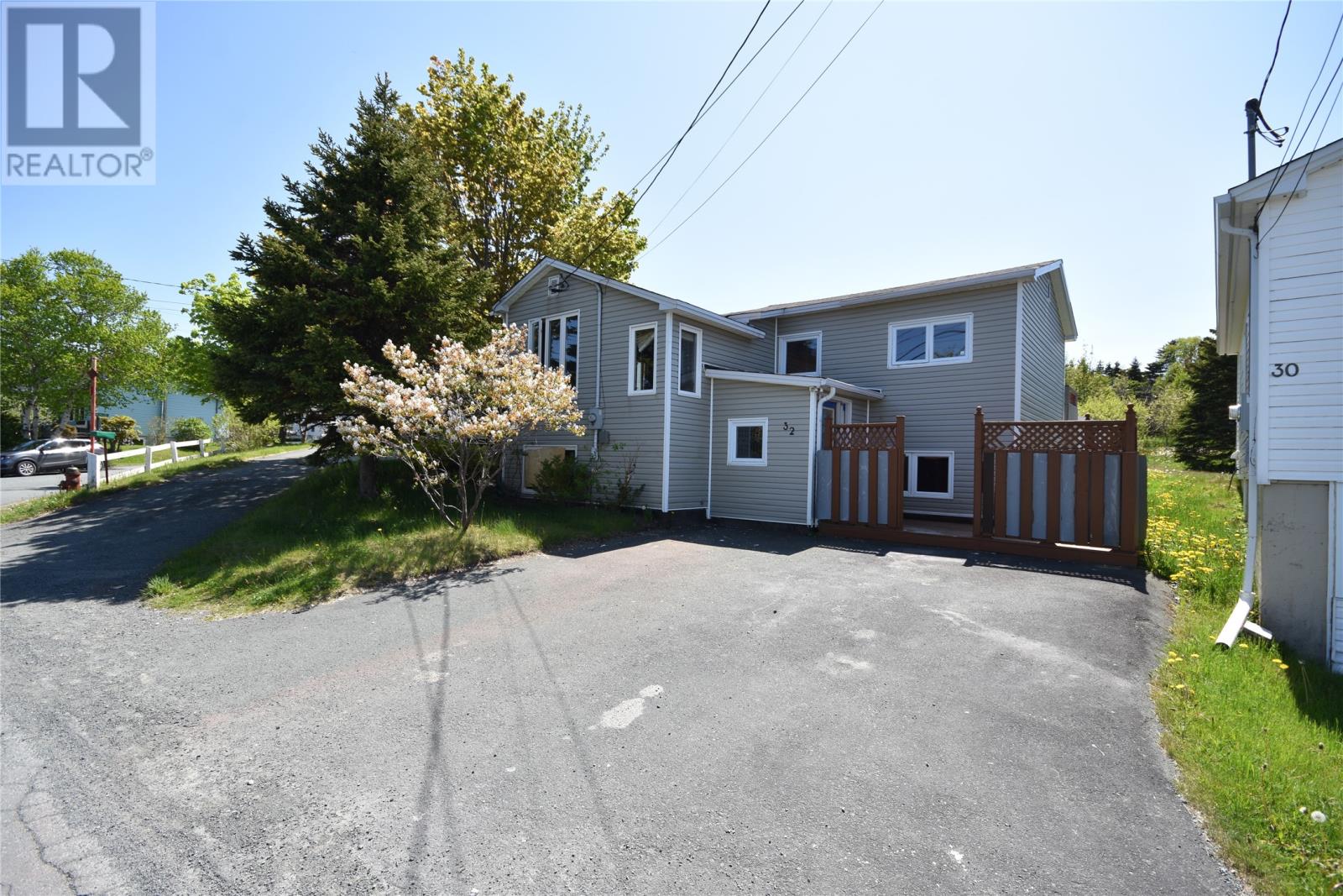 32 Anchorage Rd, Conception Bay South, NL A1W 4V8