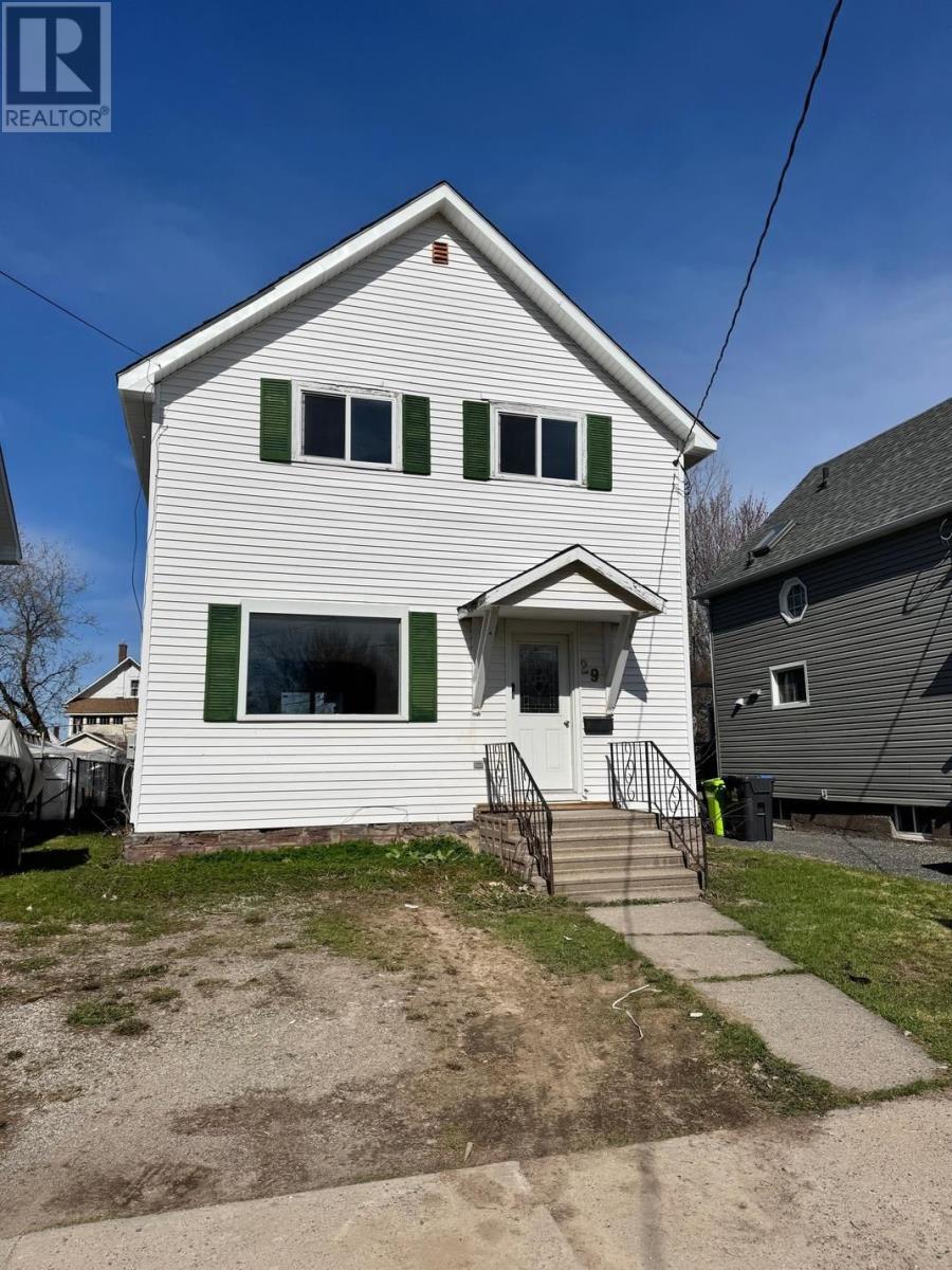 29 Alberta Ave, Sault Ste. Marie, ON P6B 2N6