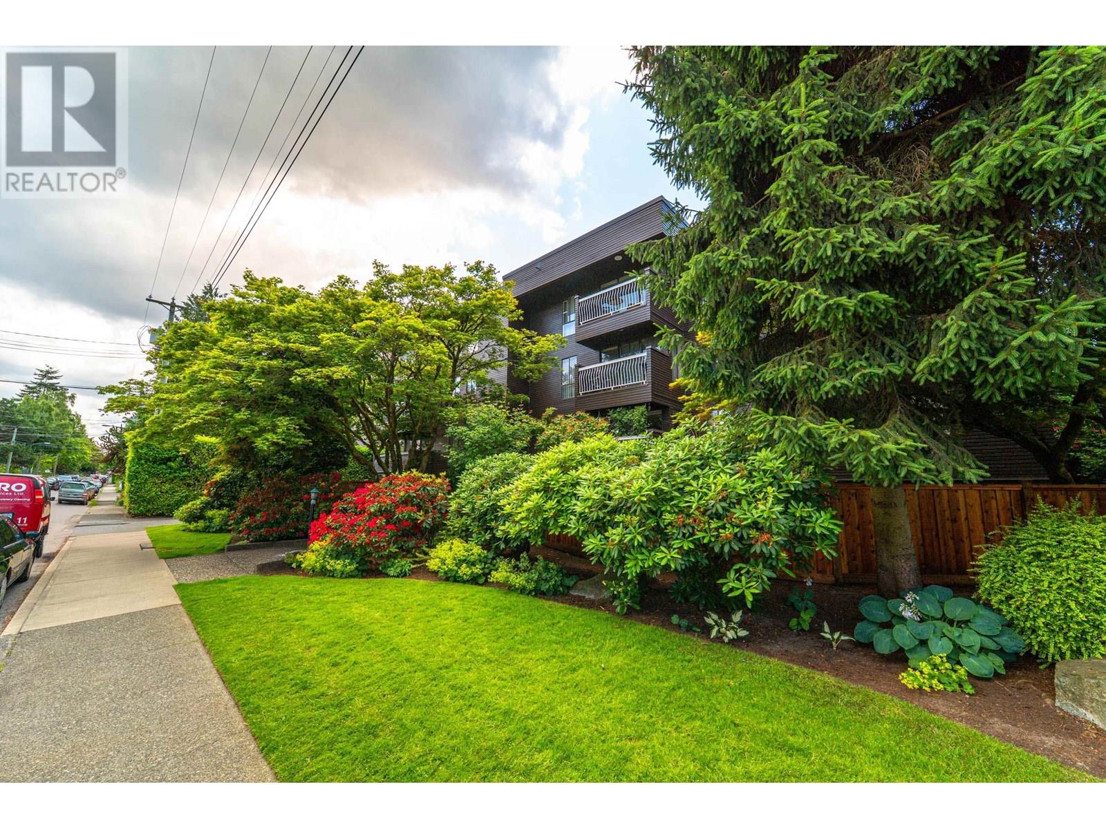 3680 W 7th Avenue Unit 406, Vancouver, BC V6R 1W4
