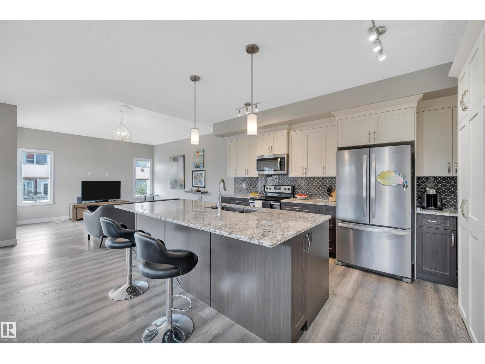 226 St Nw Unit 8171, Edmonton, AB T5T 7G7