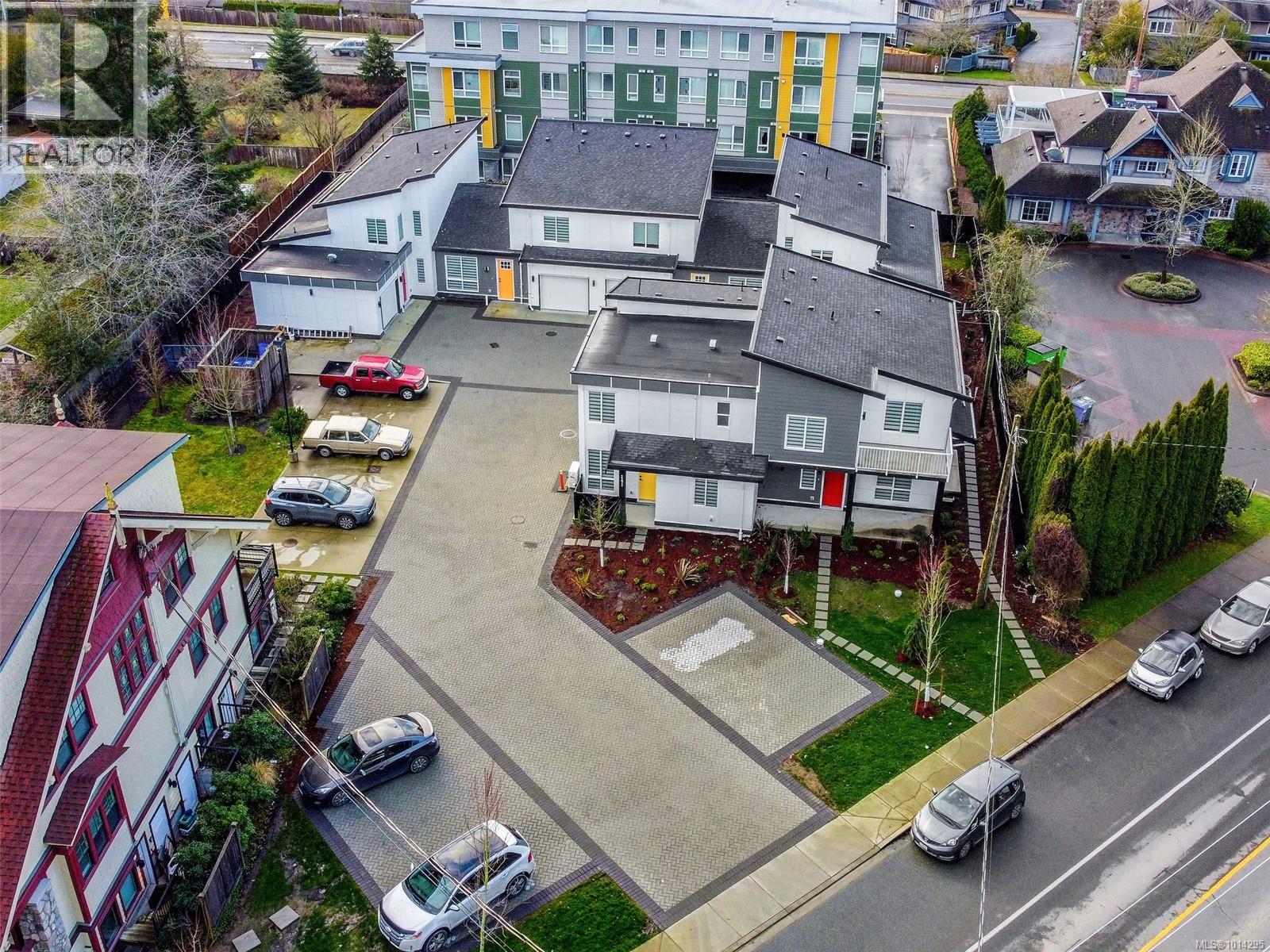 1171 Stellys Cross Rd Unit 2 Rd, Central Saanich, BC V8M 1H4