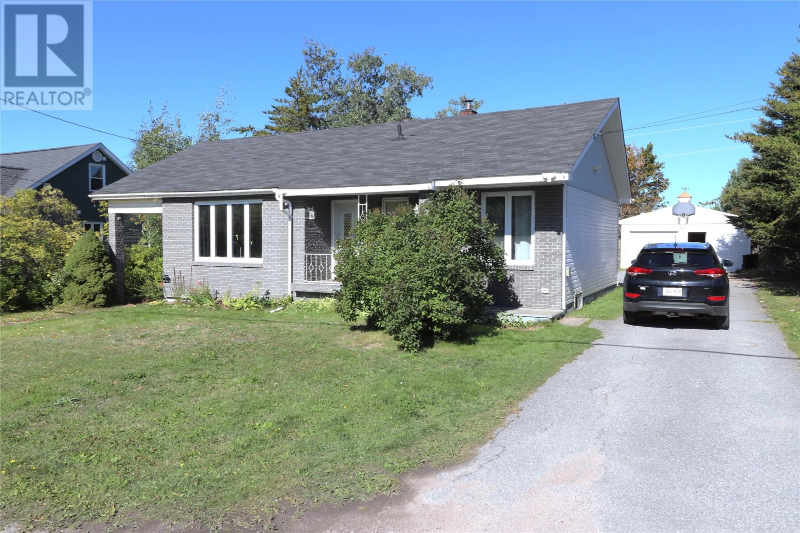 33 Garden Rd, Deer Lake, NL A8A 1K9