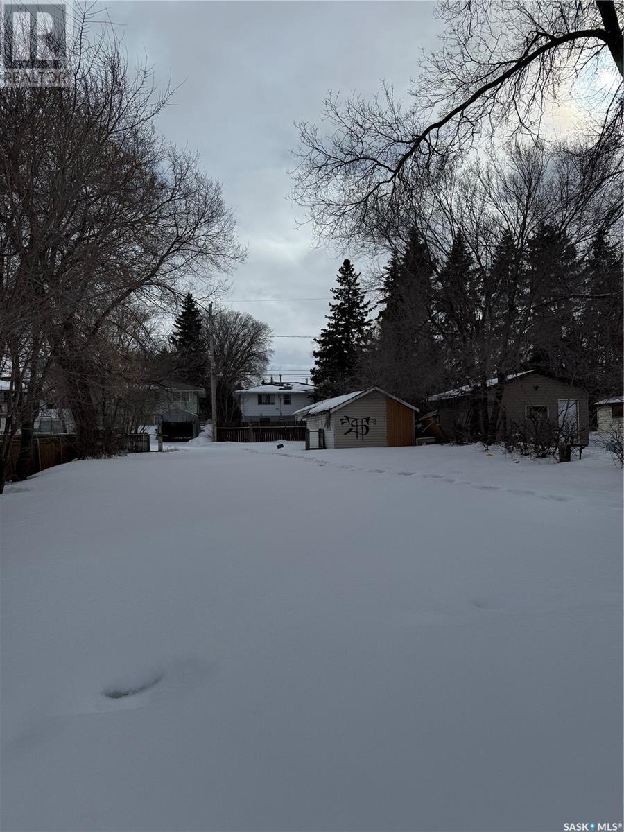 511 21 Street East, Prince Albert, SK S6V 1M5