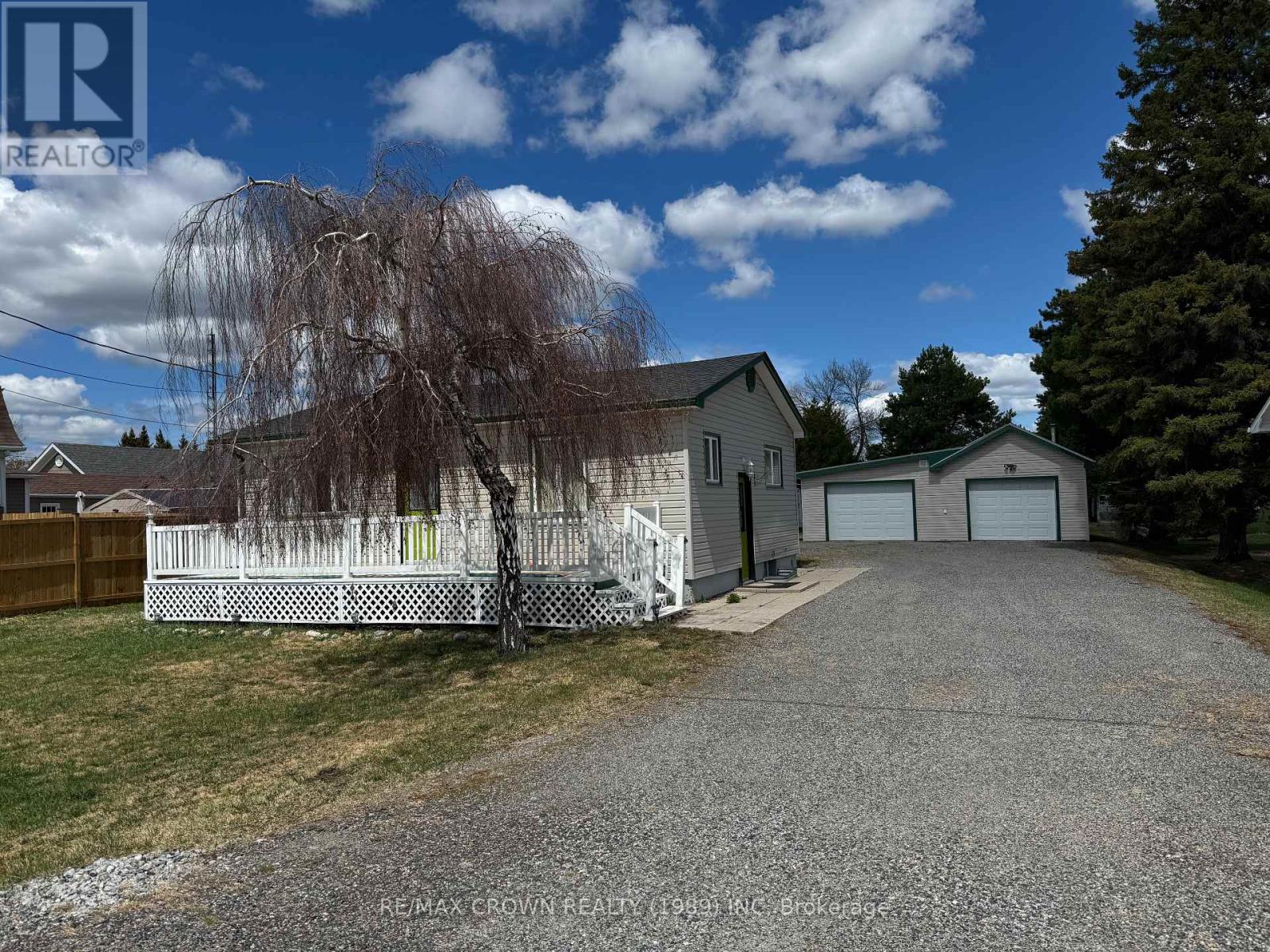 35 Gauthier St, Fauquier-strickland, ON P0L 1G0