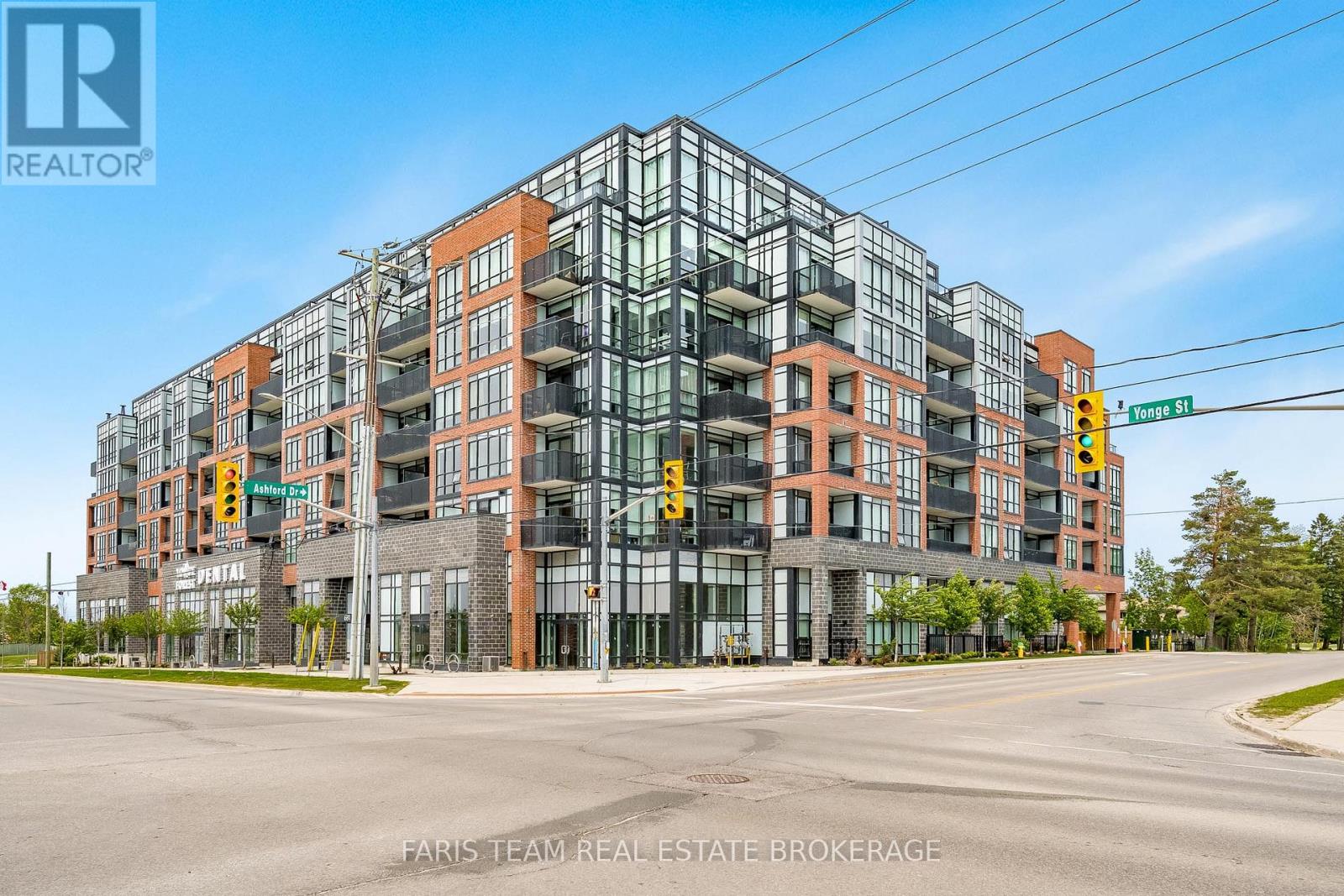 311 681 Yonge St, Barrie, ON L4N 4E8