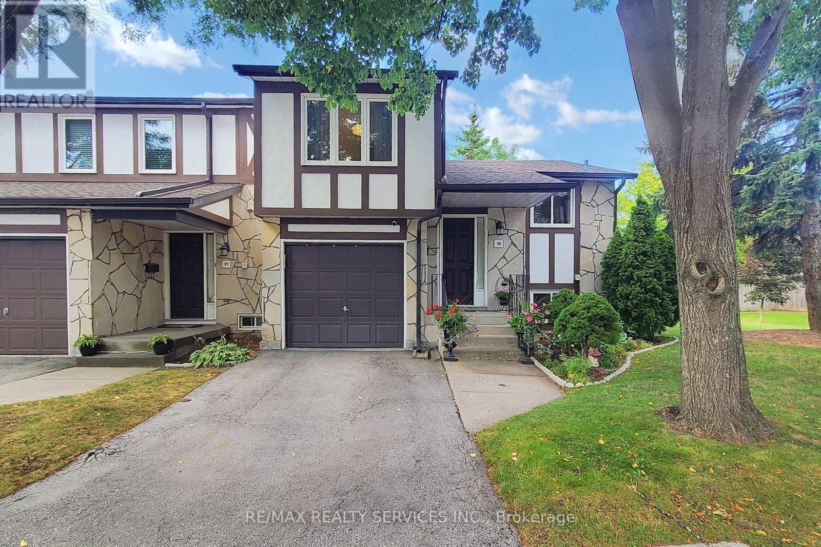 48 2200 Glenwood School Dr, Burlington, ON L7R 4H5