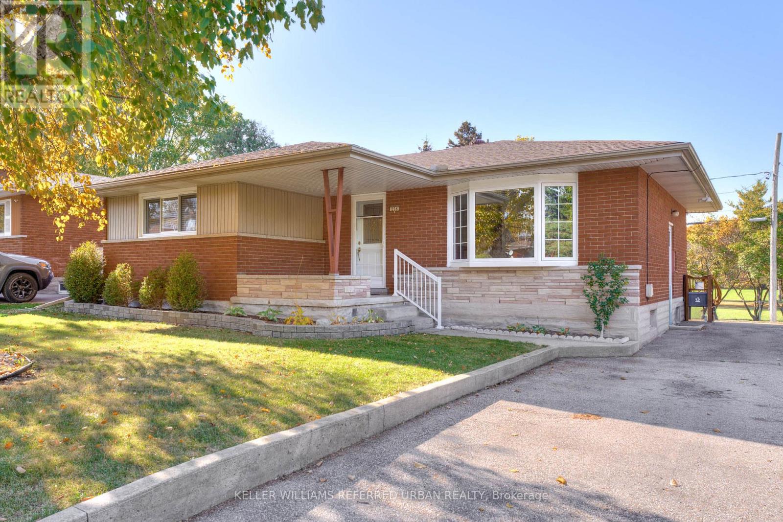256 Erb St, Cambridge, ON N3H 4G3