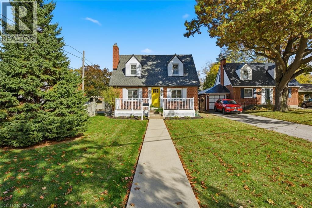 327 Terrace Hill St, Brantford, ON N3R 1H4