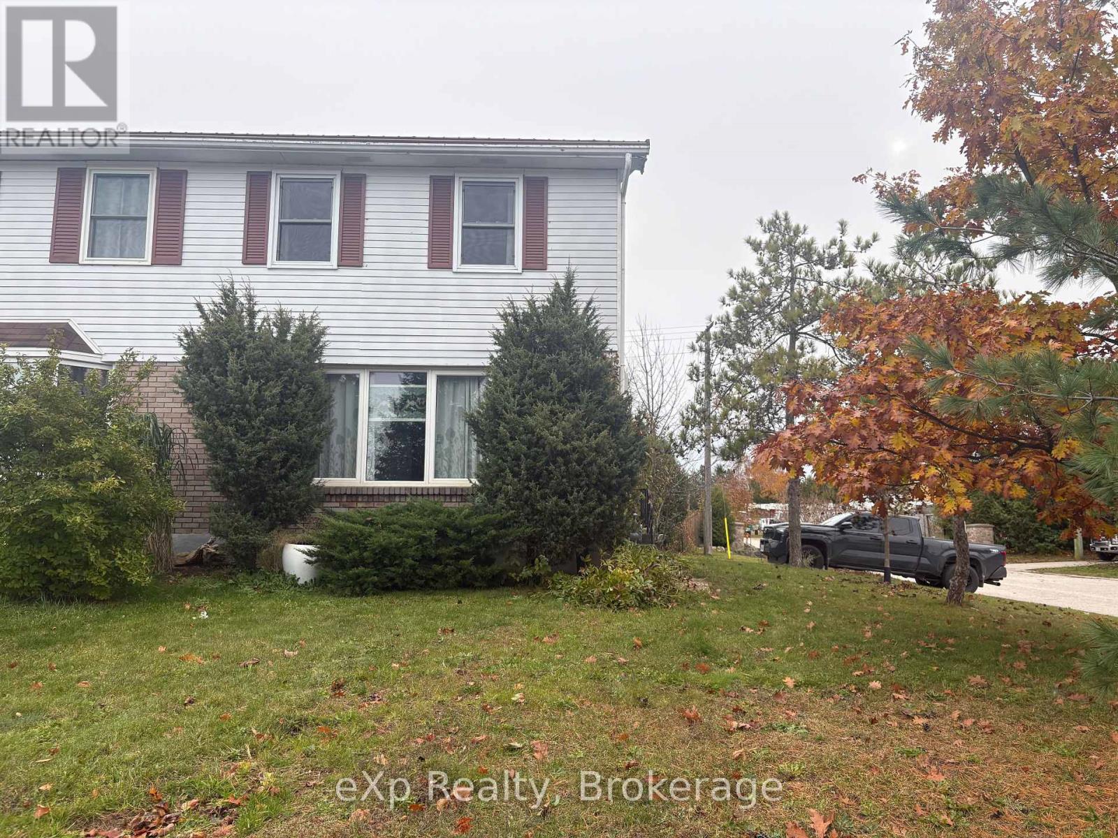 155 Bricker St, Saugeen Shores, ON N0H 2C4