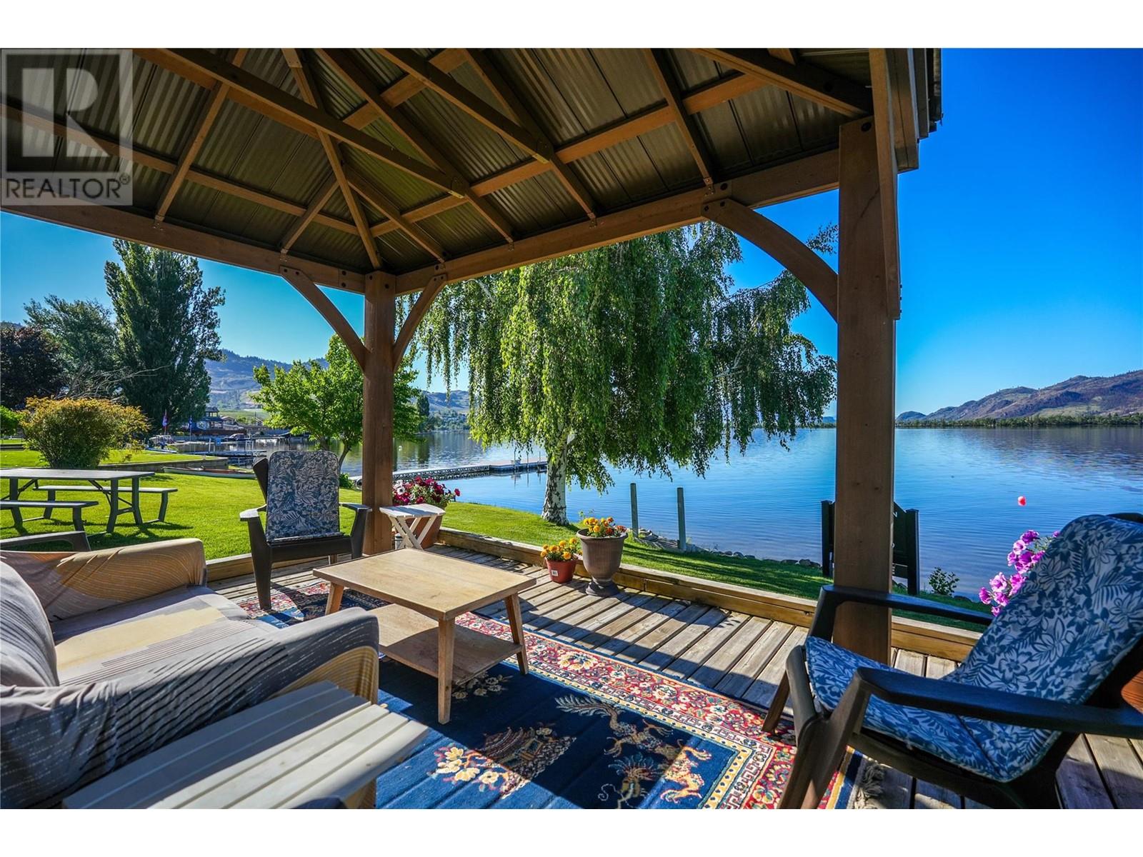9 Harbour Key Dr, Osoyoos, BC V0H 1V3