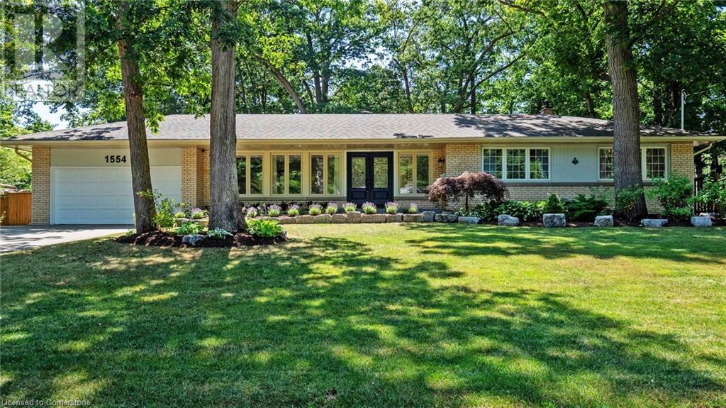 1554 Randor Dr, Mississauga, ON L5J 3C7