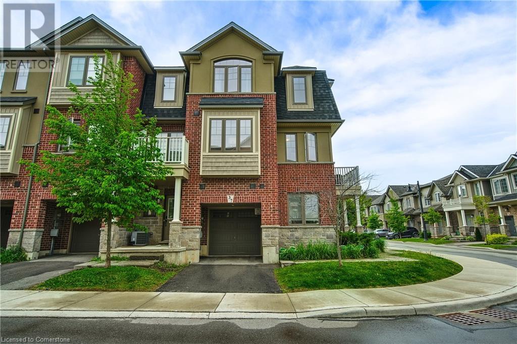 37 Marr Ln, Hamilton, ON L9K 0K1