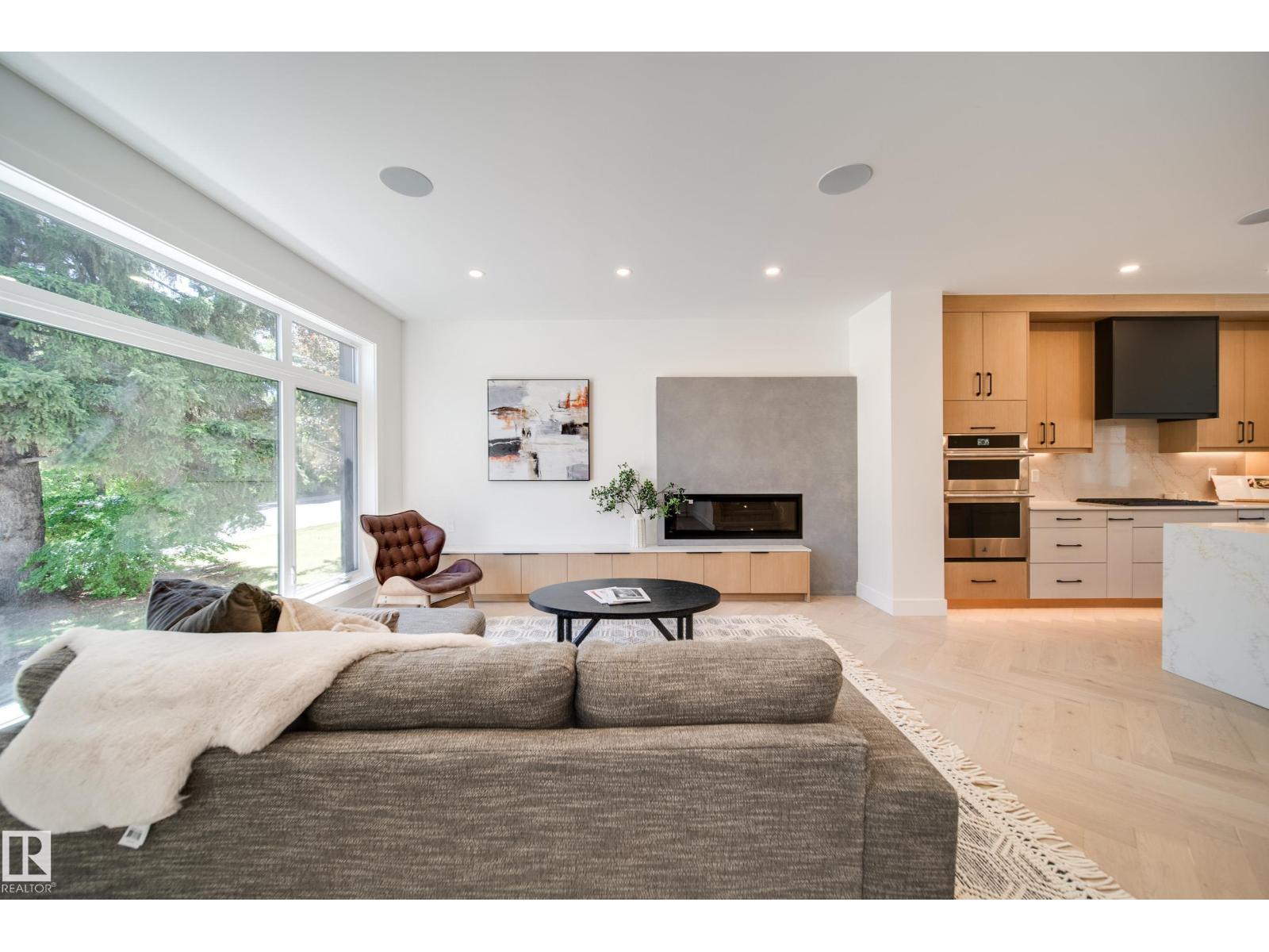 119 St Nw Unit 7146, Edmonton, AB T6G 1V6