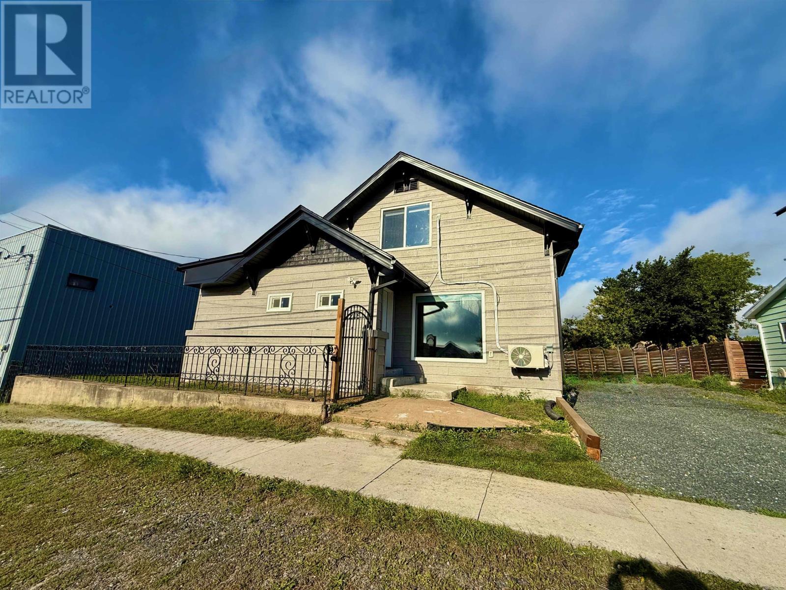 216 Wharf St, Keewatin, ON P0X 1C0